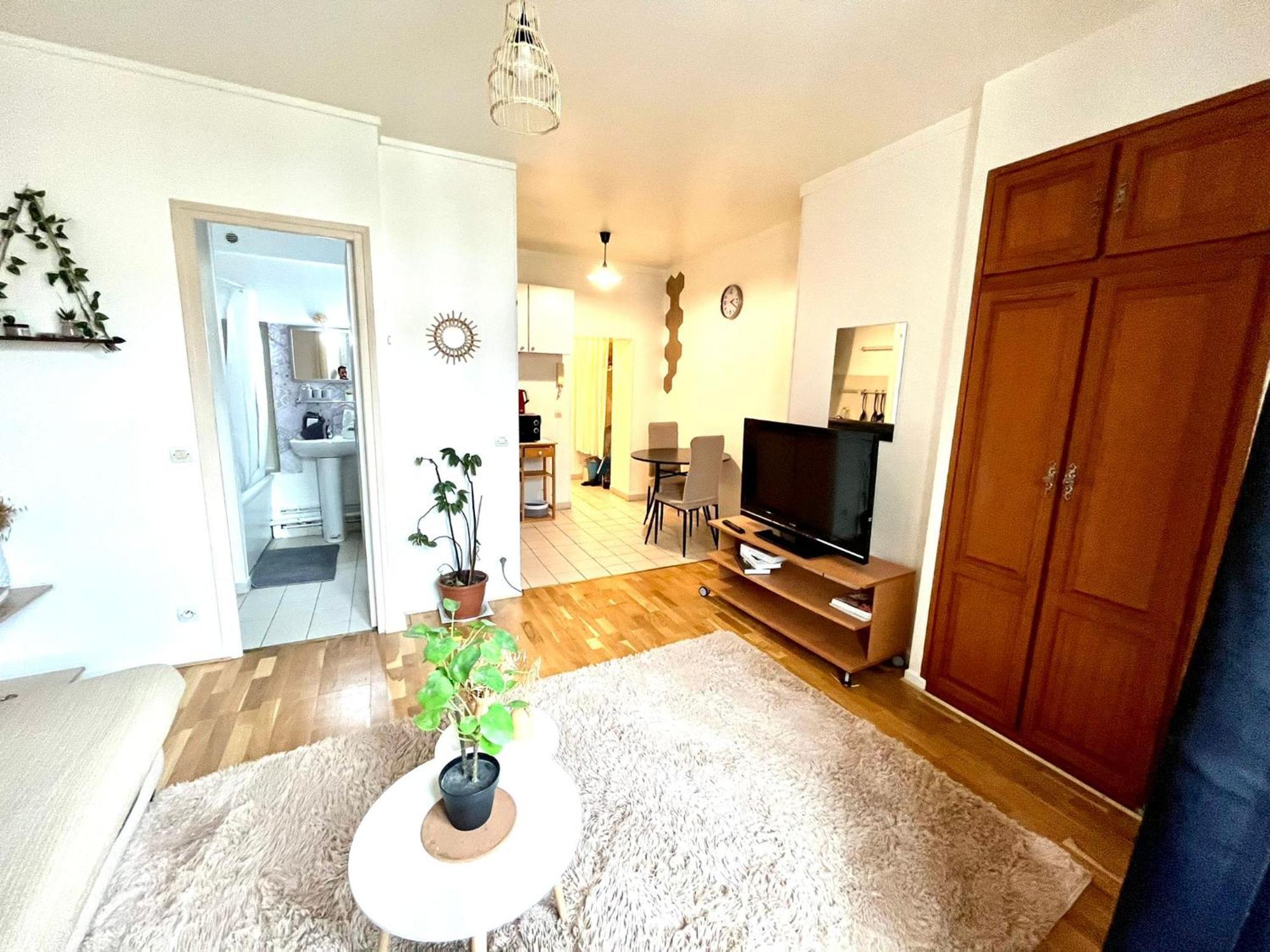 Cosy Studio In The Center Of Fontainebleau Exterior foto